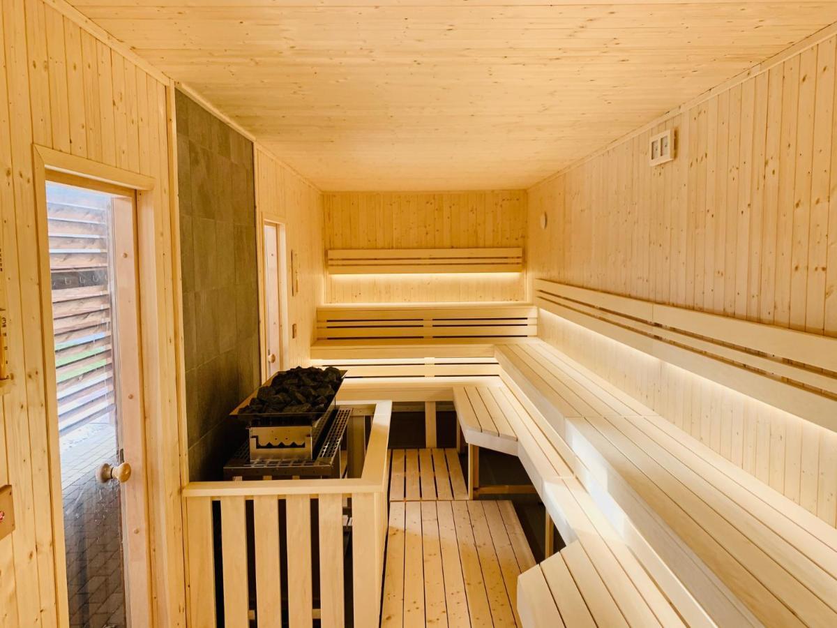Barack Thermal Hotel And Spa Tiszakécske Eksteriør billede